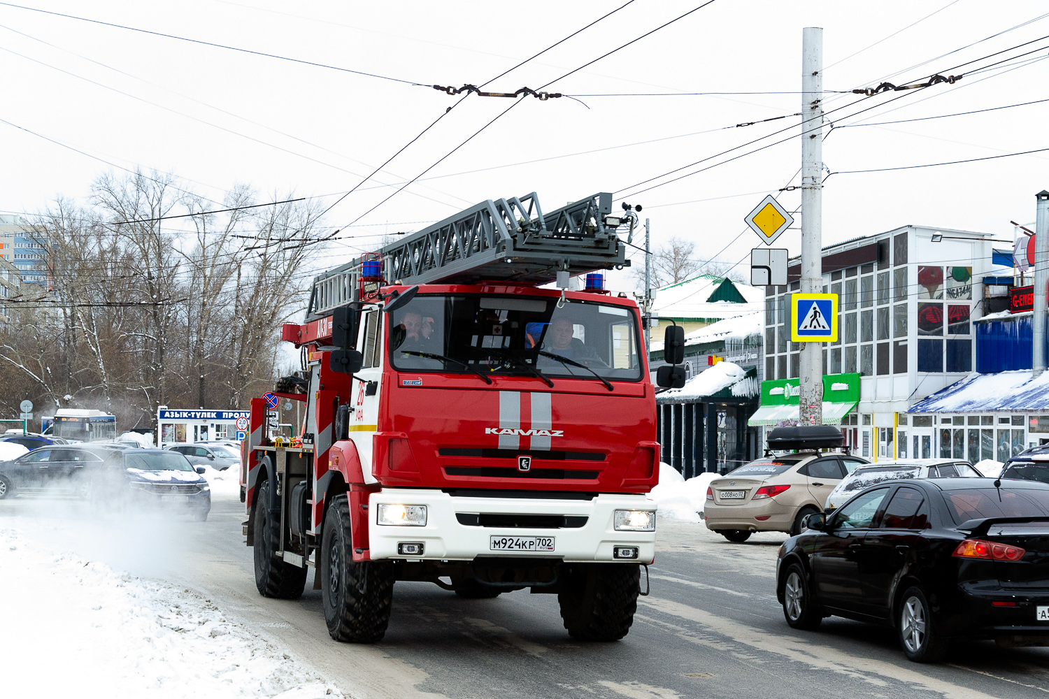 Башкортостан, АЛ-30(43502)-01А-СМ [537000] № М 924 КР 702