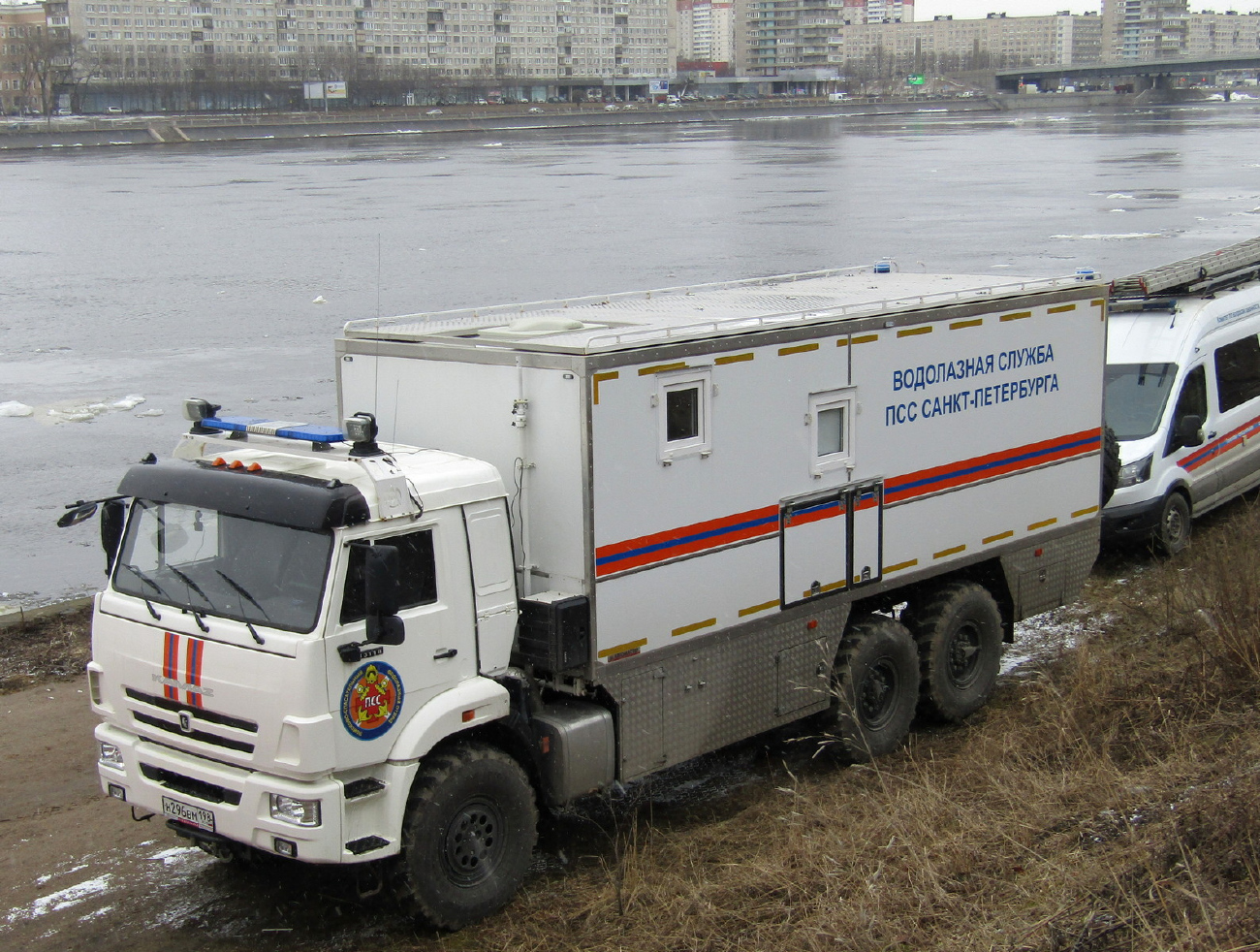 Санкт-Петербург, Макар-578222 № Н 296 ВМ 198